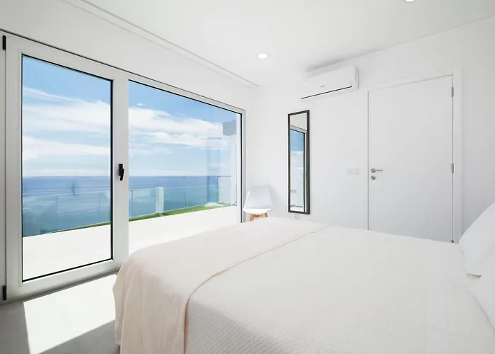 Beira Da Rocha * Ponta Delgada